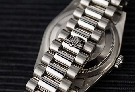 rolex jubilee hidden clasp discontinued|Rolex hidden clasp location.